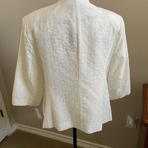 Plus Size Roz & Ali Ivory Textured Blazer NWT Size 2X - Picture 7 of 10